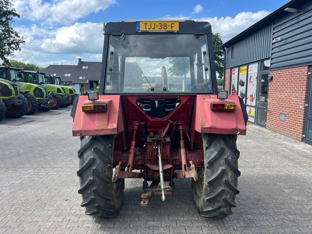 International 744 - Tractor: afbeelding 4 International 744 - Tractor: afbeelding 4