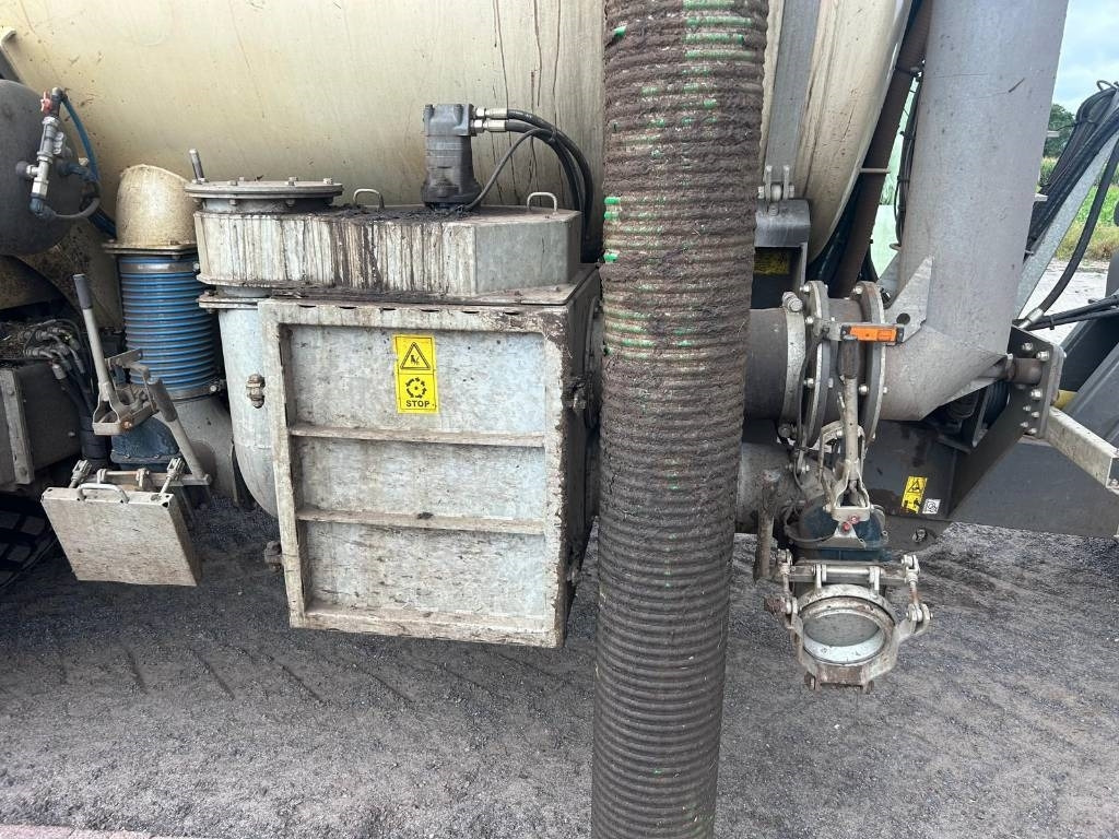 Kaweco Double Twin Shift 16 m3 - Mesttank: afbeelding 5 Kaweco Double Twin Shift 16 m3 - Mesttank: afbeelding 5