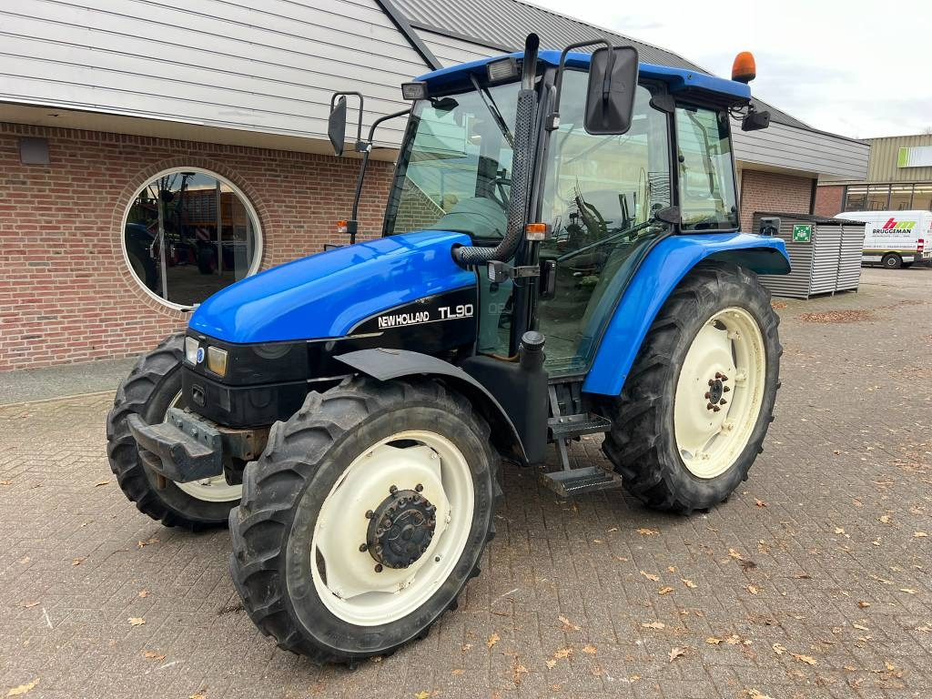 New Holland TL 90 trekker - Tractor: afbeelding 1 New Holland TL 90 trekker - Tractor: afbeelding 1