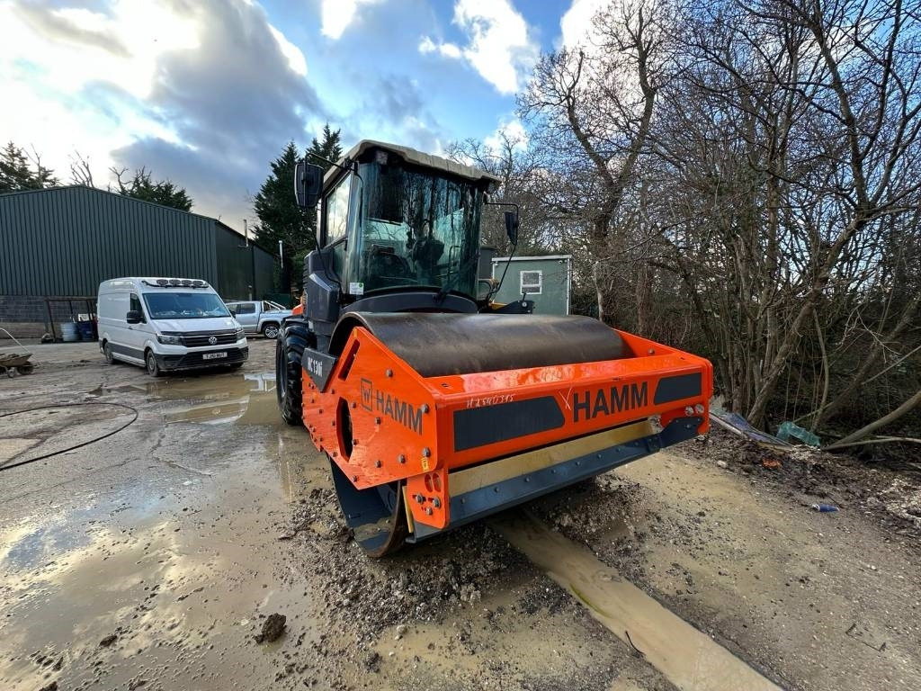 Hamm HC 130i - Schapenpootwals/ Grondverdichter: afbeelding 1 Hamm HC 130i - Schapenpootwals/ Grondverdichter: afbeelding 1