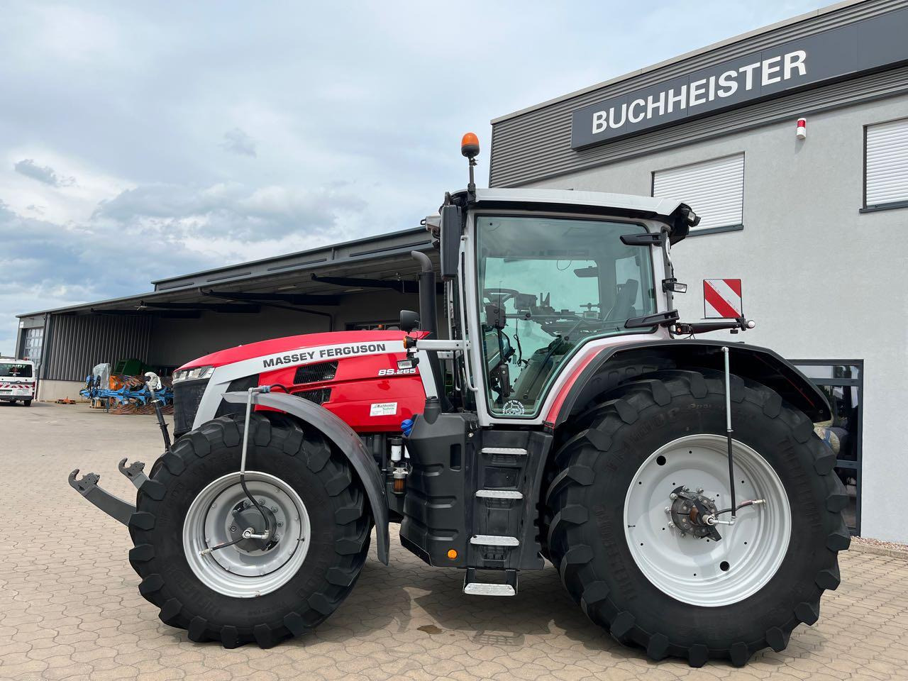Massey Ferguson 8S.265 Dyna-VT Exclusive - Tractor: afbeelding 2 Massey Ferguson 8S.265 Dyna-VT Exclusive - Tractor: afbeelding 2