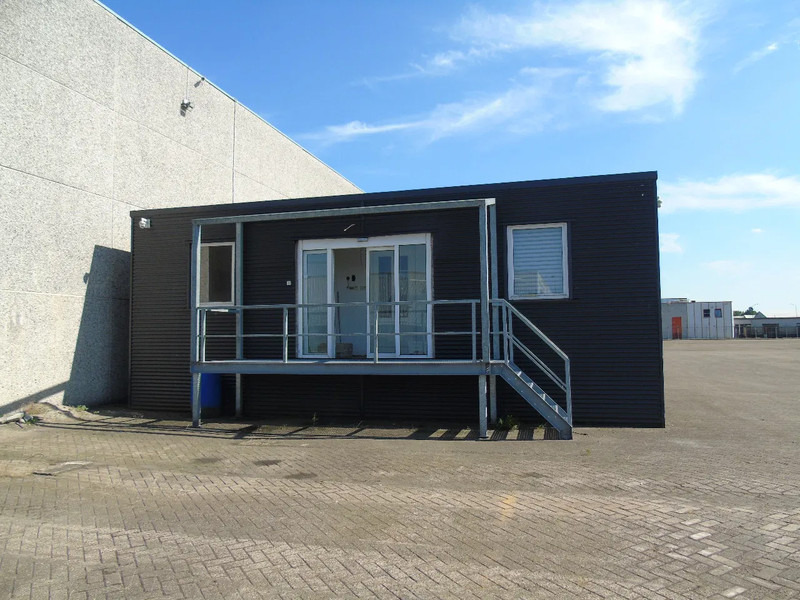 Bosch 100M2 COMPLETE OFFICE UNIT, FOTOS BEFORE AND AFTER / 2OFFICE + TOILET + KITCHEN + KANTOOR - Wooncontainer: afbeelding 3 Bosch 100M2 COMPLETE OFFICE UNIT, FOTOS BEFORE AND AFTER / 2OFFICE + TOILET + KITCHEN + KANTOOR - Wooncontainer: afbeelding 3