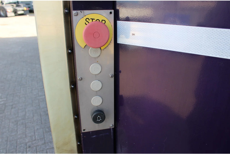 Vuilniswagen DAF CF 75 .250 + euro 5 + 6X2: afbeelding 10 Vuilniswagen DAF CF 75 .250 + euro 5 + 6X2: afbeelding 10