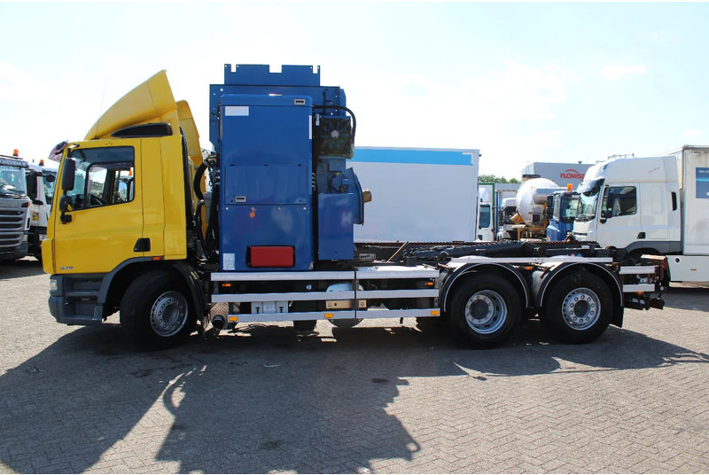 DAF CF 75 .310 + 6X2 STEERING - Vuilniswagen: afbeelding 2 DAF CF 75 .310 + 6X2 STEERING - Vuilniswagen: afbeelding 2
