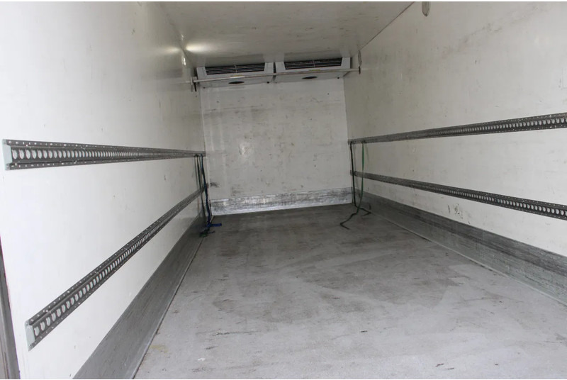 DAF LF 210 + EURO 6 + LIFT - Koelwagen vrachtwagen: afbeelding 4 DAF LF 210 + EURO 6 + LIFT - Koelwagen vrachtwagen: afbeelding 4