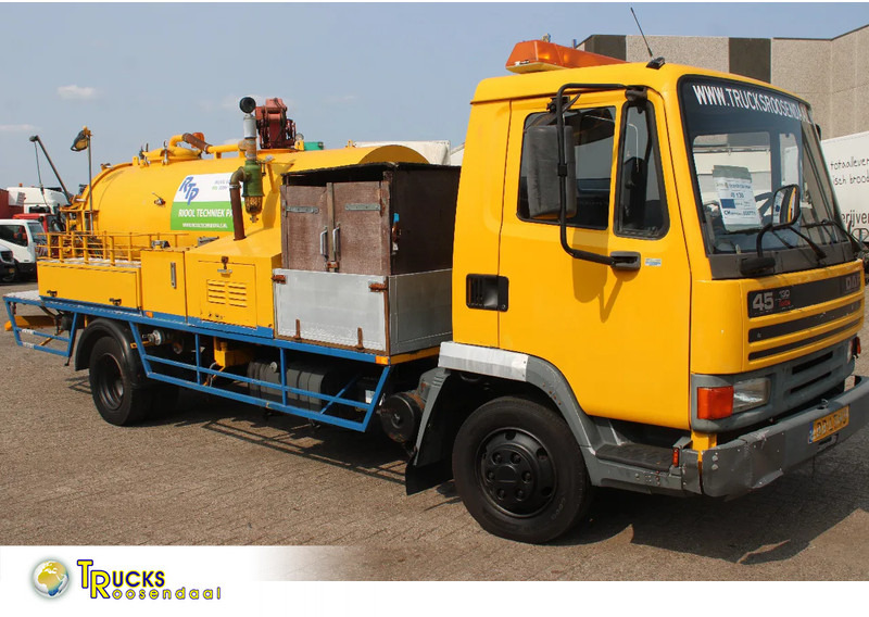 DAF LF 45.130 + RON 4.000LITER - Vacuümwagen: afbeelding 1 DAF LF 45.130 + RON 4.000LITER - Vacuümwagen: afbeelding 1