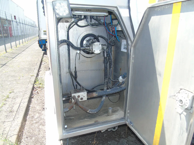 Tankoplegger ETA 29.000 LITER + INOX + MILK + WATER: afbeelding 9