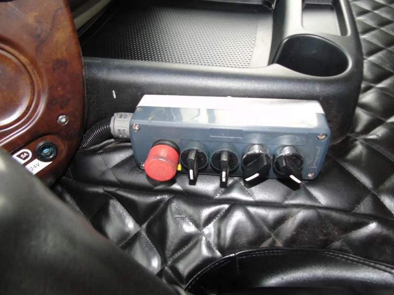 Kabelsysteem truck Ginaf X 4243 TS + EURO 5 + 8X4 + MANUAL: afbeelding 14 Kabelsysteem truck Ginaf X 4243 TS + EURO 5 + 8X4 + MANUAL: afbeelding 14