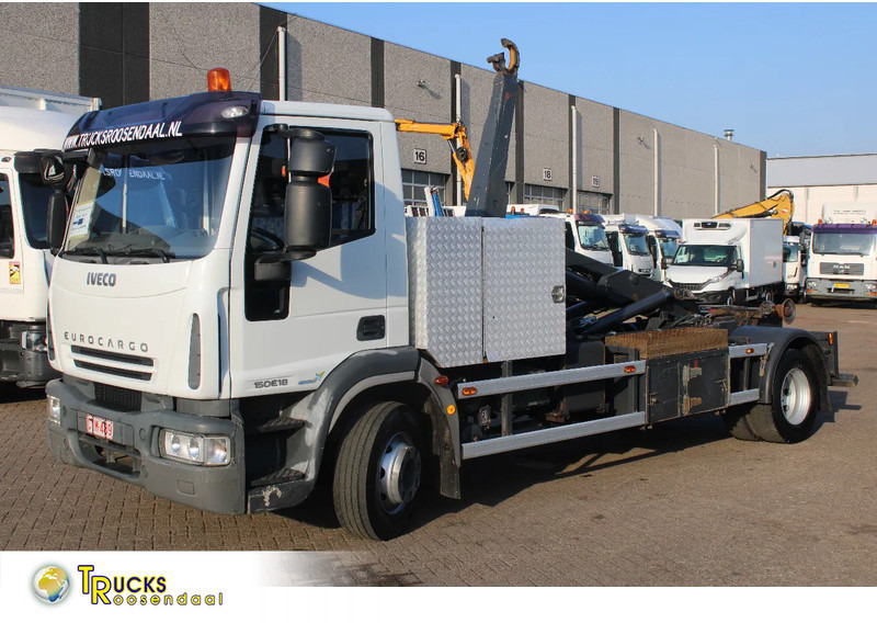 Iveco Eurocargo 150E18 + manual + 3p - Haakarmsysteem vrachtwagen: afbeelding 1 Iveco Eurocargo 150E18 + manual + 3p - Haakarmsysteem vrachtwagen: afbeelding 1