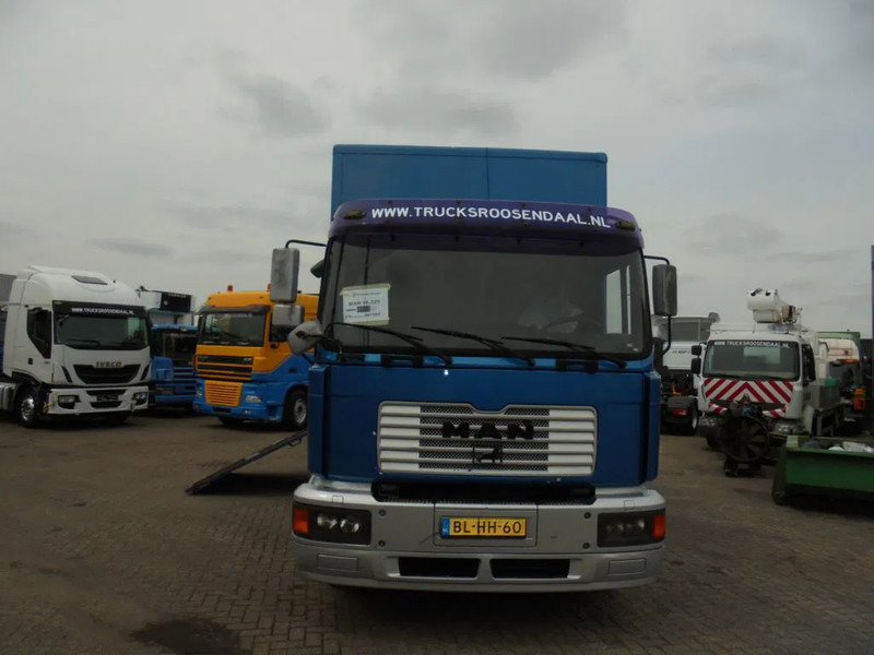MAN 12 .225 + MANUAL - Paardenvrachtwagen: afbeelding 4 MAN 12 .225 + MANUAL - Paardenvrachtwagen: afbeelding 4