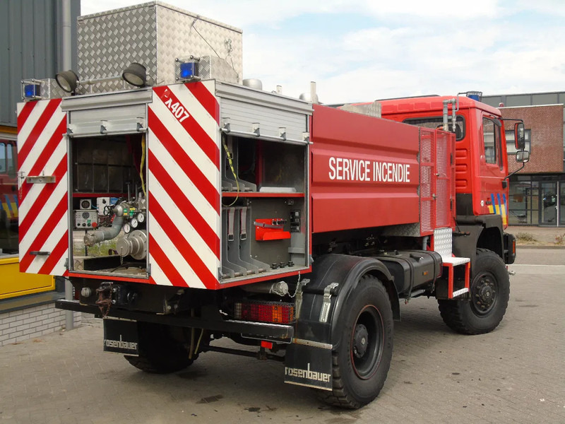 MAN F16 .240 + 4x4 + PUMPS COMPLETE + MANUAL + SPRING + 24.416KM - Brandweerwagen: afbeelding 4 MAN F16 .240 + 4x4 + PUMPS COMPLETE + MANUAL + SPRING + 24.416KM - Brandweerwagen: afbeelding 4