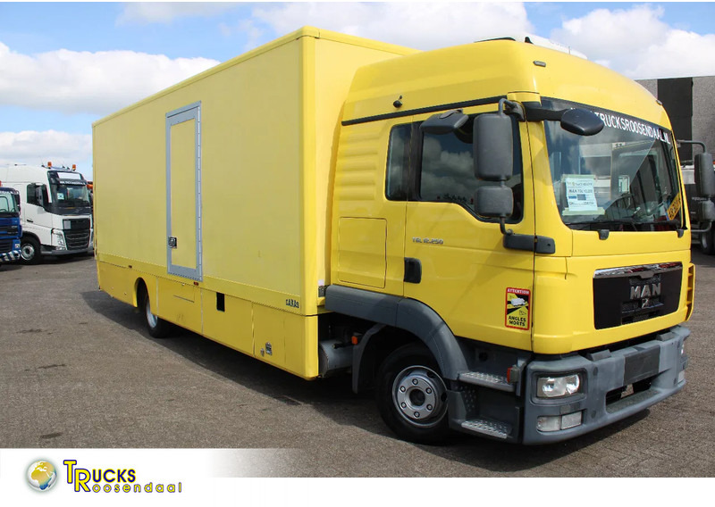 MAN TGL 12.250 + EURO 5 + LIFT - Bakwagen: afbeelding 1 MAN TGL 12.250 + EURO 5 + LIFT - Bakwagen: afbeelding 1