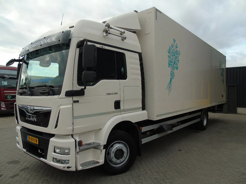 MAN TGM 12.250 + EURO 6 + LIFT - Bakwagen: afbeelding 2 MAN TGM 12.250 + EURO 6 + LIFT - Bakwagen: afbeelding 2