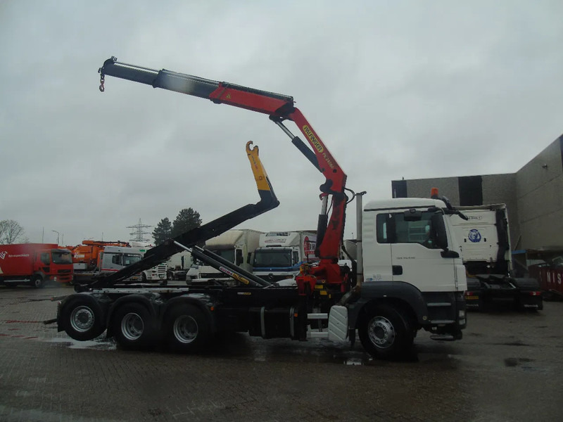 MAN TGS 35.440 + PALFINGER 24500 + 8X4 + EURO 5 + REMOTE - Kraanwagen: afbeelding 3 MAN TGS 35.440 + PALFINGER 24500 + 8X4 + EURO 5 + REMOTE - Kraanwagen: afbeelding 3