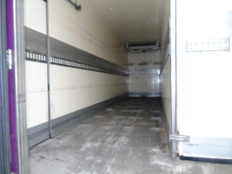 Mercedes-Benz Antos 1924 + EURO 6 + CARRIER 950 MT - Koelwagen vrachtwagen: afbeelding 4 Mercedes-Benz Antos 1924 + EURO 6 + CARRIER 950 MT - Koelwagen vrachtwagen: afbeelding 4