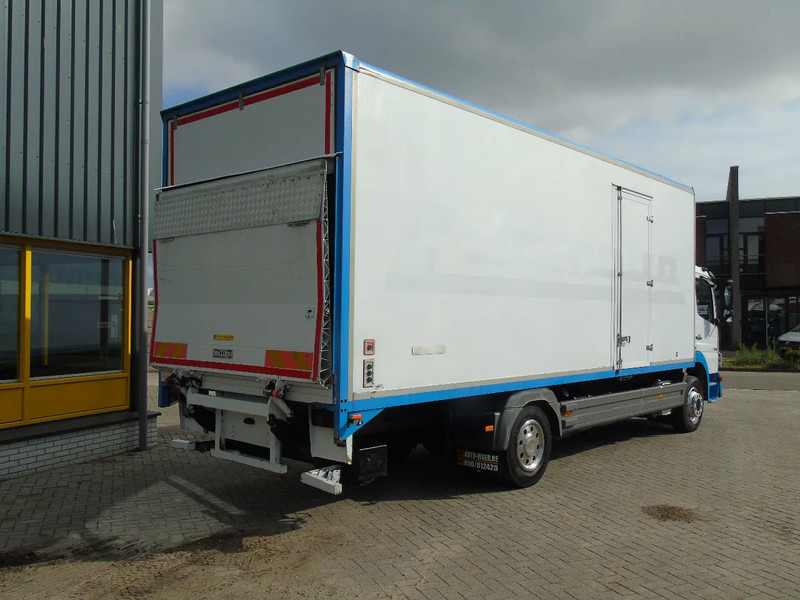 Mercedes-Benz Atego 1218 + euro 5 + lift - Bakwagen: afbeelding 4 Mercedes-Benz Atego 1218 + euro 5 + lift - Bakwagen: afbeelding 4