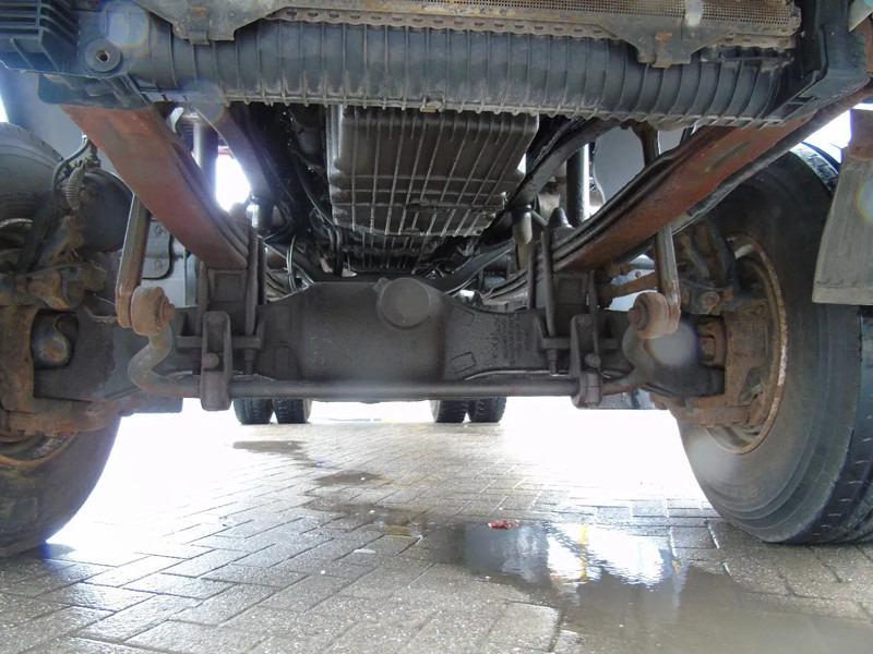 Mercedes-Benz Atego 1928 + 4x4 + PALFINGER PK11.500 + pallift + MANUAL + SPRING - Kraanwagen: afbeelding 4 Mercedes-Benz Atego 1928 + 4x4 + PALFINGER PK11.500 + pallift + MANUAL + SPRING - Kraanwagen: afbeelding 4