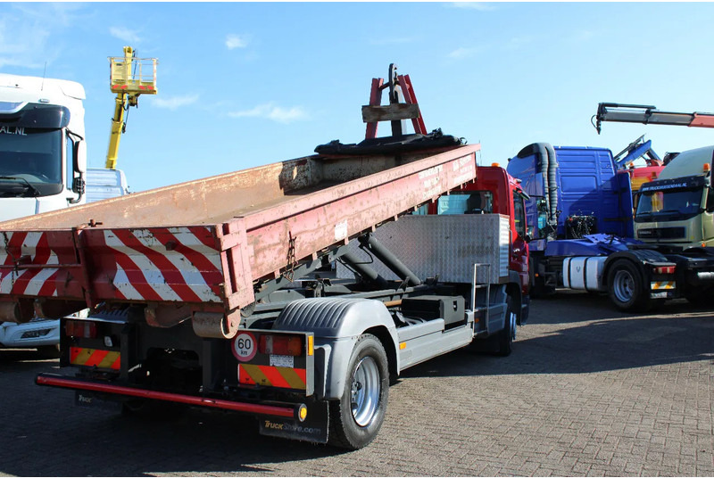 Mercedes-Benz Atego reserved!! 1218 + HYVALIFT + CONTAINER + MANUAL - Haakarmsysteem vrachtwagen: afbeelding 4 Mercedes-Benz Atego reserved!! 1218 + HYVALIFT + CONTAINER + MANUAL - Haakarmsysteem vrachtwagen: afbeelding 4