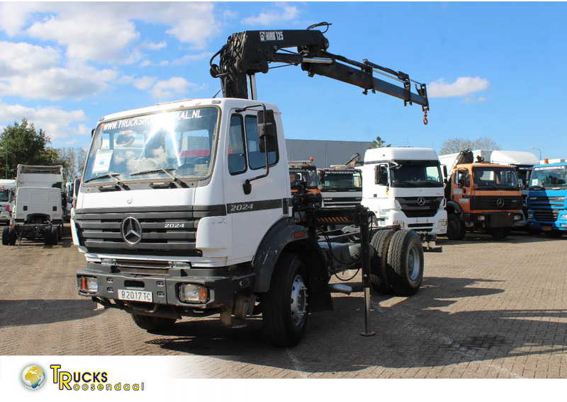 Mercedes-Benz SK 2024 + HIAB 125 + MANUAL - Kraanwagen: afbeelding 1 Mercedes-Benz SK 2024 + HIAB 125 + MANUAL - Kraanwagen: afbeelding 1