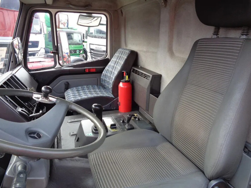 Mercedes-Benz SK 2433 + Semi-Auto + PTO + Serie 14 Crane + 3 pedals - Kabelsysteem truck, Kraanwagen: afbeelding 4 Mercedes-Benz SK 2433 + Semi-Auto + PTO + Serie 14 Crane + 3 pedals - Kabelsysteem truck, Kraanwagen: afbeelding 4