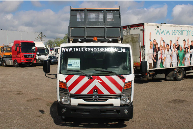Nissan 45.13 + EURO 4 + C patent + tipper + MANUAL - Kipper vrachtwagen: afbeelding 2 Nissan 45.13 + EURO 4 + C patent + tipper + MANUAL - Kipper vrachtwagen: afbeelding 2