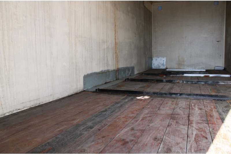 Pacton 2X AXLE + NICE TRAILER - Gesloten aanhangwagen: afbeelding 4 Pacton 2X AXLE + NICE TRAILER - Gesloten aanhangwagen: afbeelding 4