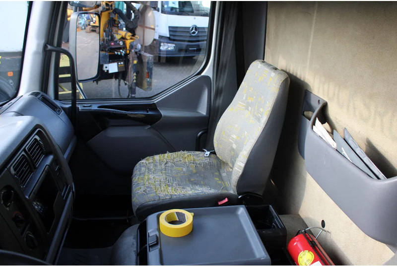 Tankwagen Renault Midlum 250 + 2 COMP + 6180liter + euro 2 + manual: afbeelding 18