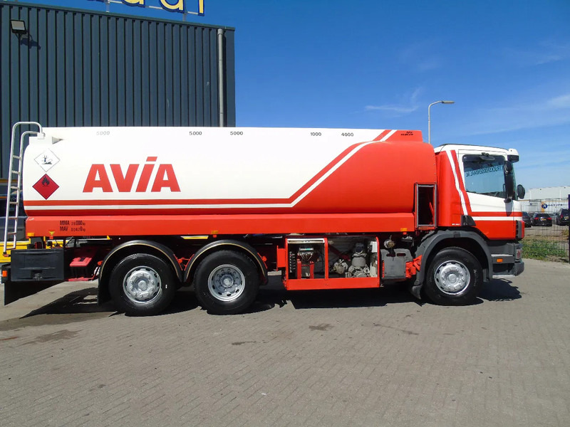Scania 94 .310 +20.000liter + 6x2 + PUMP/METERS + manual + euro 2 - Tankwagen: afbeelding 3 Scania 94 .310 +20.000liter + 6x2 + PUMP/METERS + manual + euro 2 - Tankwagen: afbeelding 3