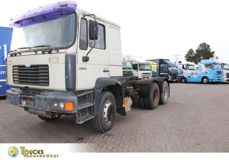 MAN F 26.364 + 6X4 + BIG AXLE + EURO 2 + MANUAL - Trekker: afbeelding 1 MAN F 26.364 + 6X4 + BIG AXLE + EURO 2 + MANUAL - Trekker: afbeelding 1