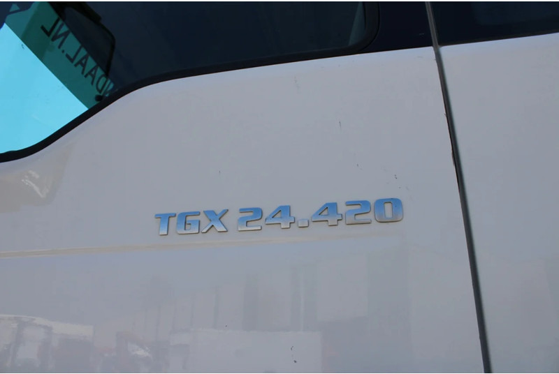 Trekker MAN TGX 24.420 + EURO 6 + 6x2: afbeelding 17