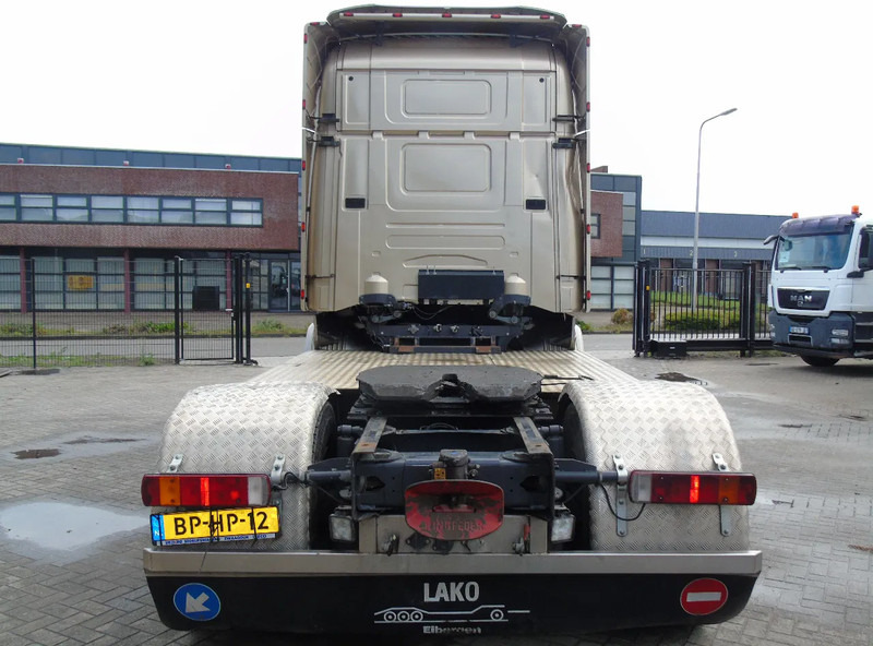 Scania R124-420 + PERFECT SHOWMODEL - Trekker: afbeelding 5 Scania R124-420 + PERFECT SHOWMODEL - Trekker: afbeelding 5