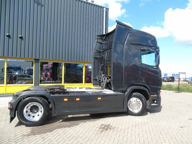 Scania R450 + RETARDER + FULL OPTION + EURO 6 - Trekker: afbeelding 3 Scania R450 + RETARDER + FULL OPTION + EURO 6 - Trekker: afbeelding 3
