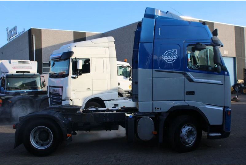 Volvo FH 12.440 + xl cab + manual + EURO 5 - Trekker: afbeelding 2 Volvo FH 12.440 + xl cab + manual + EURO 5 - Trekker: afbeelding 2