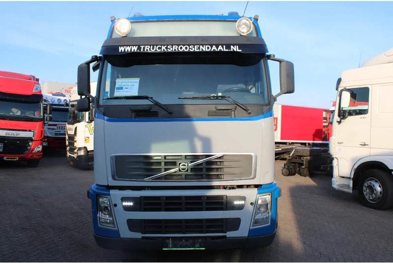Volvo FH 12.440 + xl cab + manual + EURO 5 - Trekker: afbeelding 4 Volvo FH 12.440 + xl cab + manual + EURO 5 - Trekker: afbeelding 4