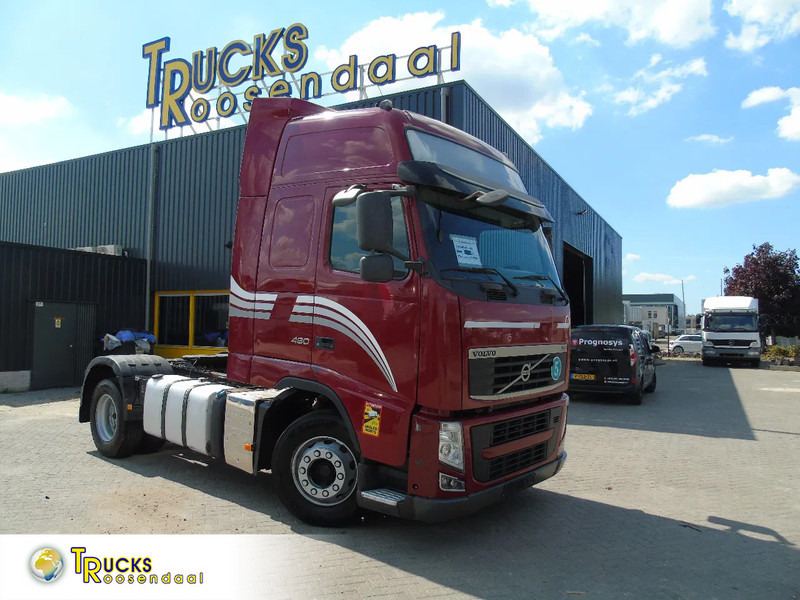 Volvo FH 460 + XL CABINE + MANUAL + EURO 5 + 6x IN STOCK - Trekker: afbeelding 1 Volvo FH 460 + XL CABINE + MANUAL + EURO 5 + 6x IN STOCK - Trekker: afbeelding 1