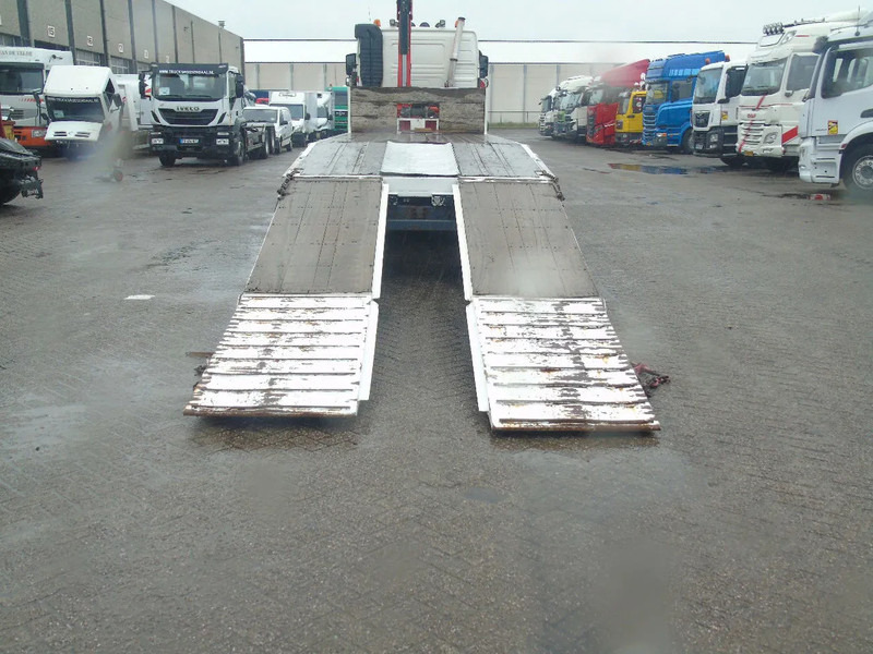 Volvo FH 460 + 8X4 + PALFINGER PK15500 + MANUAL + euro 5 - Kraanwagen: afbeelding 4 Volvo FH 460 + 8X4 + PALFINGER PK15500 + MANUAL + euro 5 - Kraanwagen: afbeelding 4