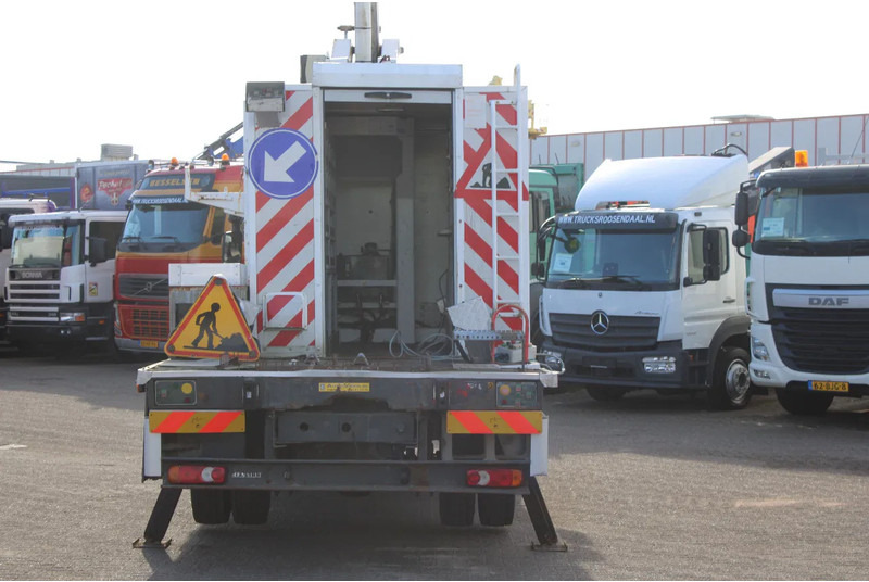 Vrachtwagen Renault Midlum 220 + manual + 16 meter: afbeelding 7