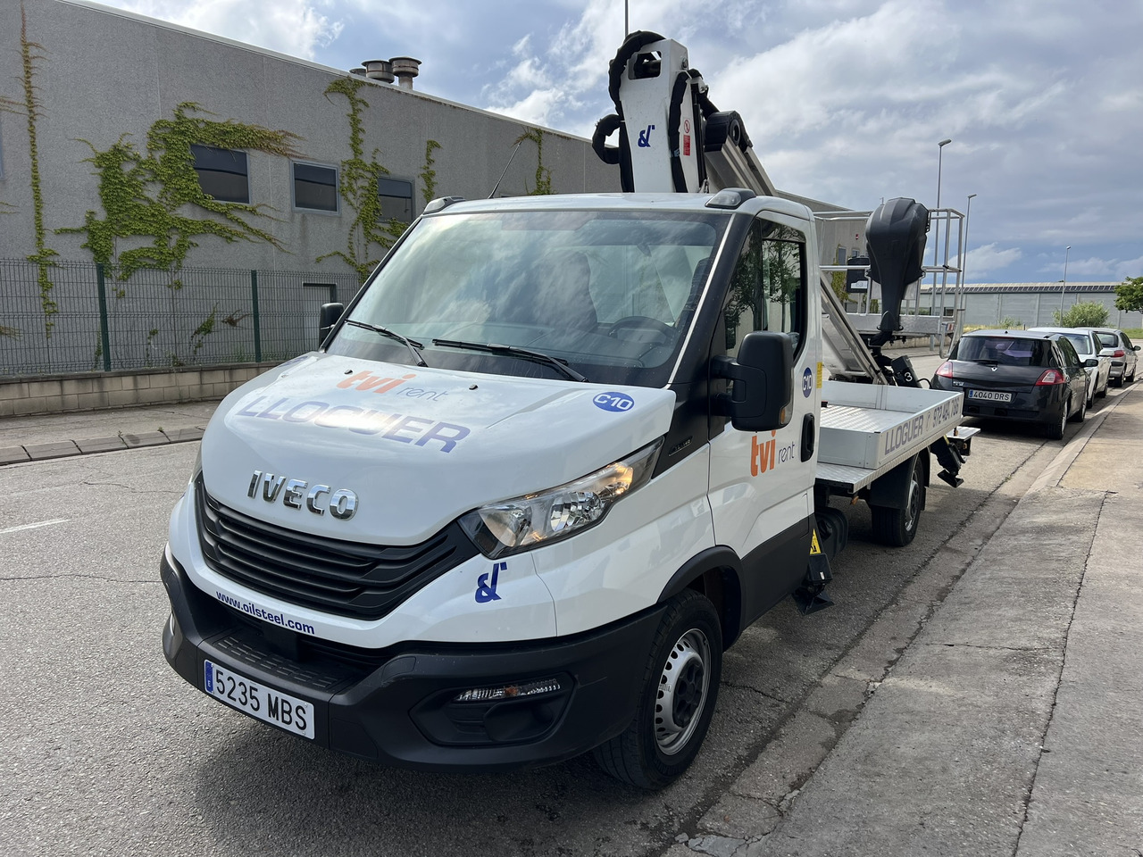 Iveco Daily + Oil&Steel Scorpion 1812 Smart Iveco Daily + Oil&Steel Scorpion 1812 Smart - Vrachtwagen hoogwerker: afbeelding 1 Iveco Daily + Oil&Steel Scorpion 1812 Smart Iveco Daily + Oil&Steel Scorpion 1812 Smart - Vrachtwagen hoogwerker: afbeelding 1