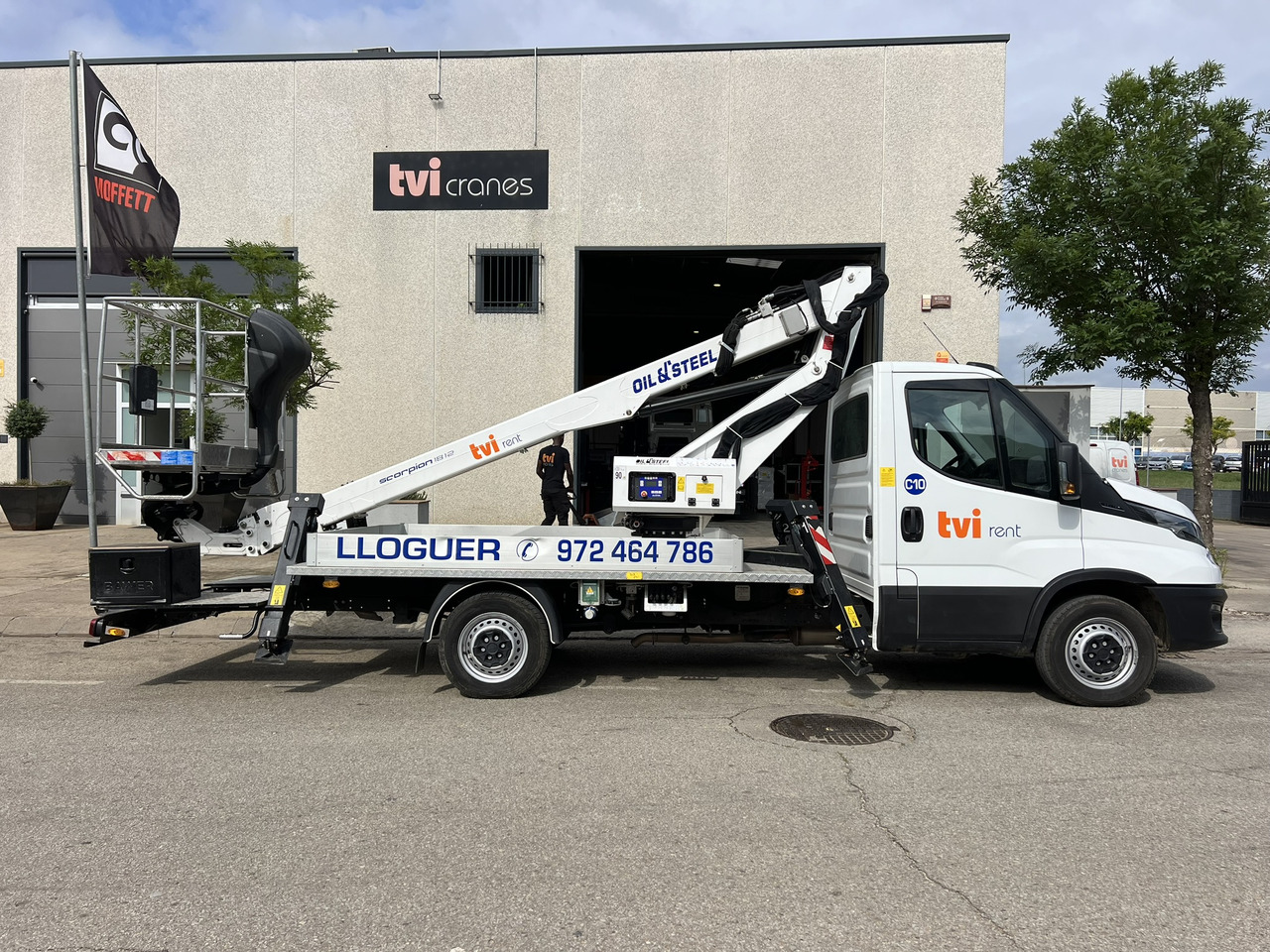 Iveco Daily + Oil&Steel Scorpion 1812 Smart Iveco Daily + Oil&Steel Scorpion 1812 Smart - Vrachtwagen hoogwerker: afbeelding 2 Iveco Daily + Oil&Steel Scorpion 1812 Smart Iveco Daily + Oil&Steel Scorpion 1812 Smart - Vrachtwagen hoogwerker: afbeelding 2