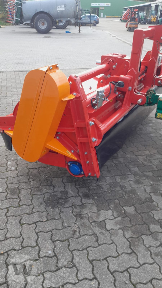 Dücker UM 27 - Klepelmaaier/ Mulcher: afbeelding 3 Dücker UM 27 - Klepelmaaier/ Mulcher: afbeelding 3