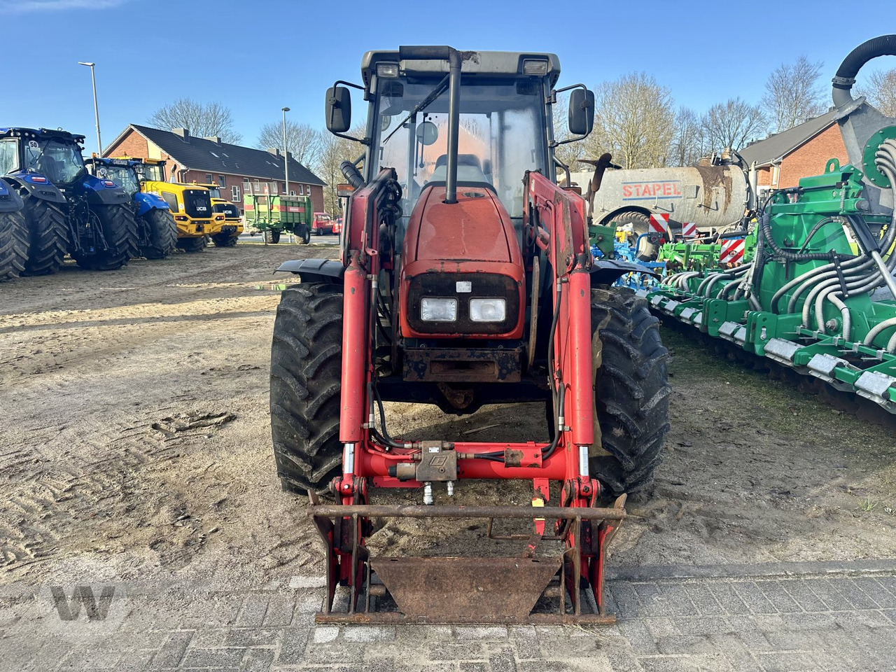 Massey Ferguson 4235 - Tractor: afbeelding 3 Massey Ferguson 4235 - Tractor: afbeelding 3
