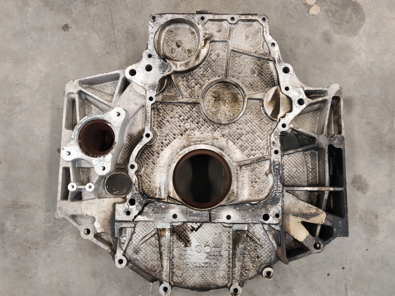 MAN TGS TGX EURO6 / D2676LF / FLYWHEEL HOUSING / 51014013297 - Vliegwiel: afbeelding 4 MAN TGS TGX EURO6 / D2676LF / FLYWHEEL HOUSING / 51014013297 - Vliegwiel: afbeelding 4