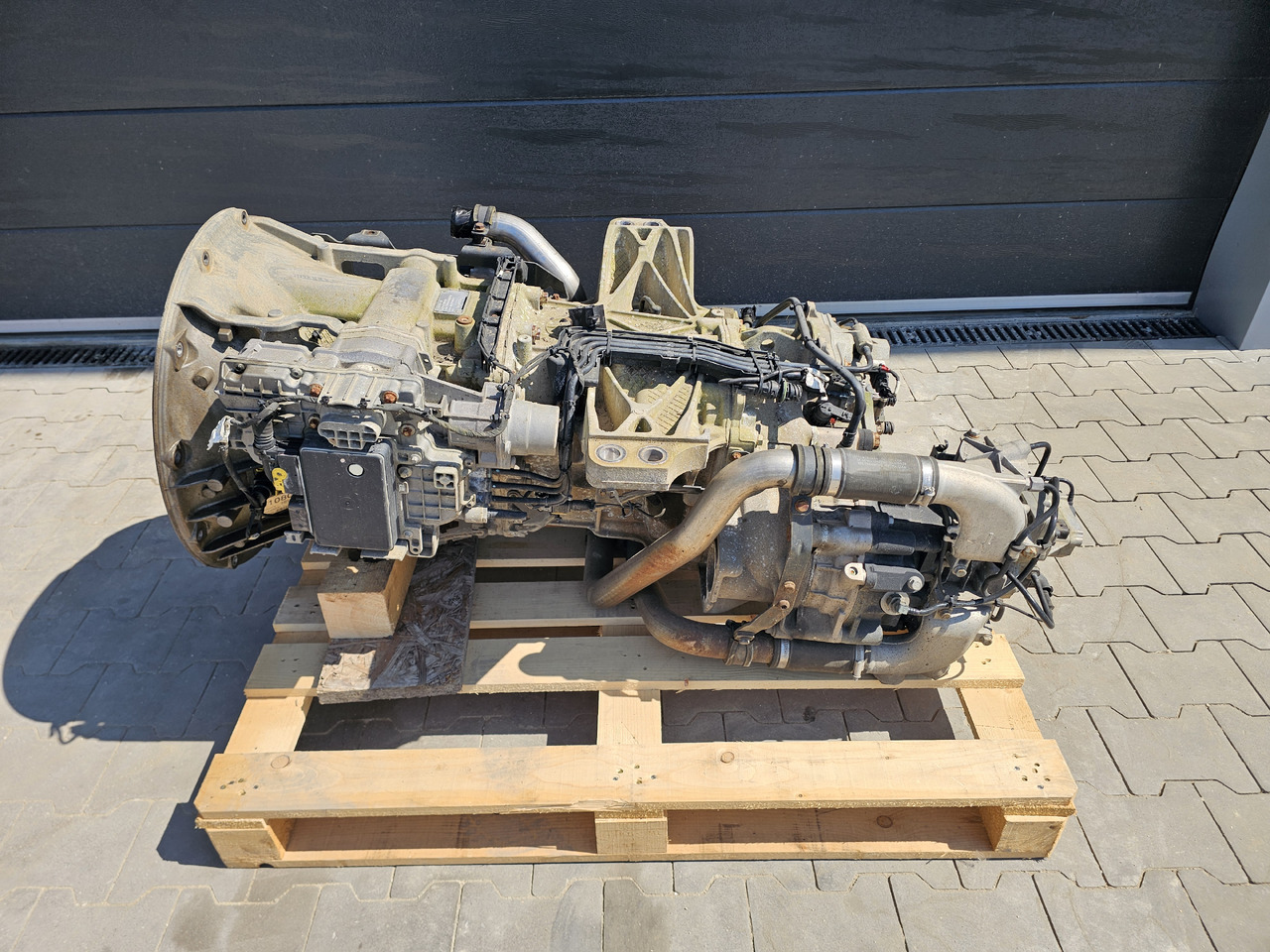 MERCEDES-BENZ ACTROS ANTOS / GEARBOX / G211-12 / RETARDER / WORLDWIDE DELIVERY - Versnellingsbak: afbeelding 2 MERCEDES-BENZ ACTROS ANTOS / GEARBOX / G211-12 / RETARDER / WORLDWIDE DELIVERY - Versnellingsbak: afbeelding 2