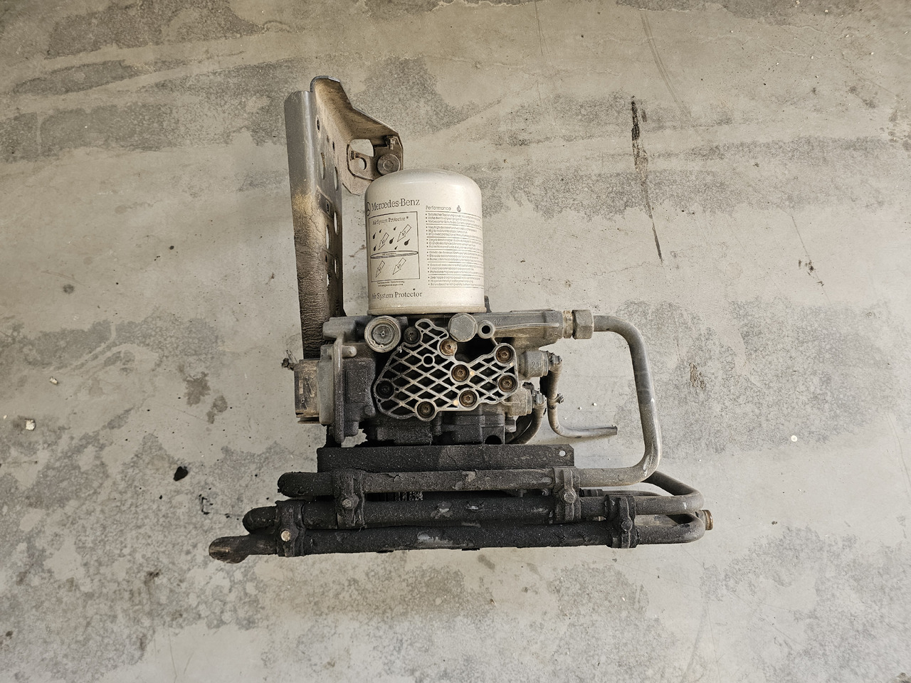 MERCEDES-BENZ ACTROS MP4 EURO 6 / AIR DRYIER / A0014460364 / K078214 - Remventiel: afbeelding 2 MERCEDES-BENZ ACTROS MP4 EURO 6 / AIR DRYIER / A0014460364 / K078214 - Remventiel: afbeelding 2