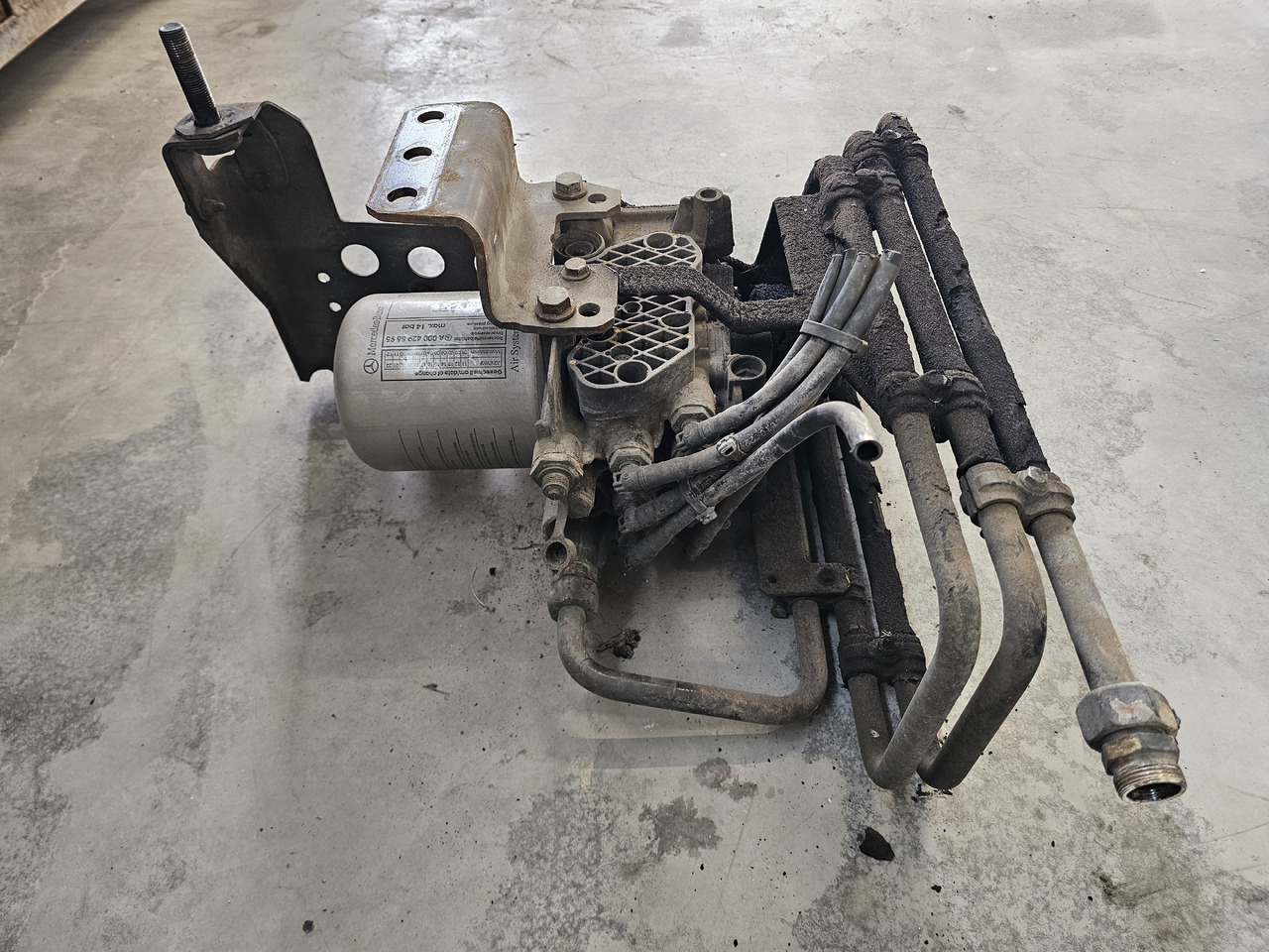 MERCEDES-BENZ ACTROS MP4 EURO 6 / AIR DRYIER / A0014460364 / K078214 - Remventiel: afbeelding 4 MERCEDES-BENZ ACTROS MP4 EURO 6 / AIR DRYIER / A0014460364 / K078214 - Remventiel: afbeelding 4