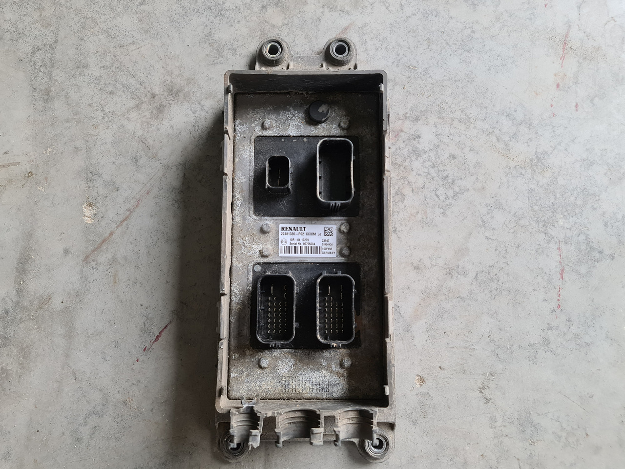 RENAULT RANGE T / CCIOM Lo CONTROL UNIT / 22481336-P02 - ECU: afbeelding 1 RENAULT RANGE T / CCIOM Lo CONTROL UNIT / 22481336-P02 - ECU: afbeelding 1