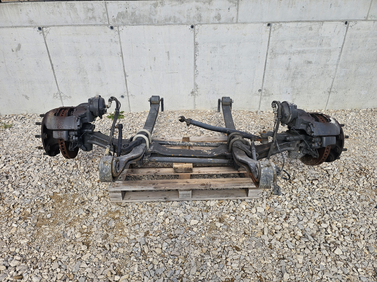 RENAULT RANGE T EURO 6 / COMPLETE FRONT AXLE - Vooras: afbeelding 2 RENAULT RANGE T EURO 6 / COMPLETE FRONT AXLE - Vooras: afbeelding 2