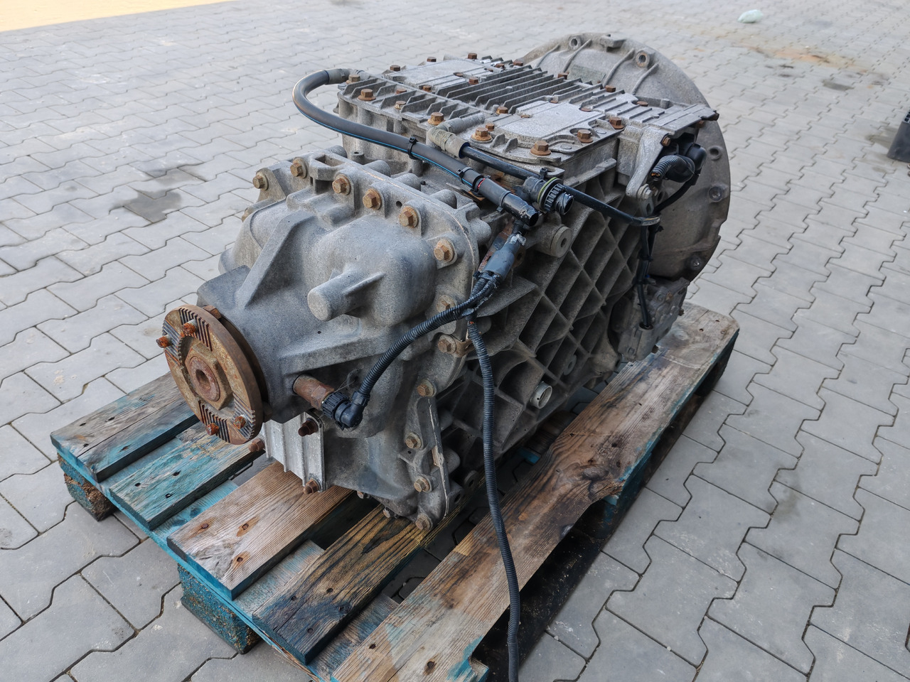 RENAULT VOLVO / AT2412D I-SHIFT / COMPLETE GEARBOX - Versnellingsbak: afbeelding 5 RENAULT VOLVO / AT2412D I-SHIFT / COMPLETE GEARBOX - Versnellingsbak: afbeelding 5