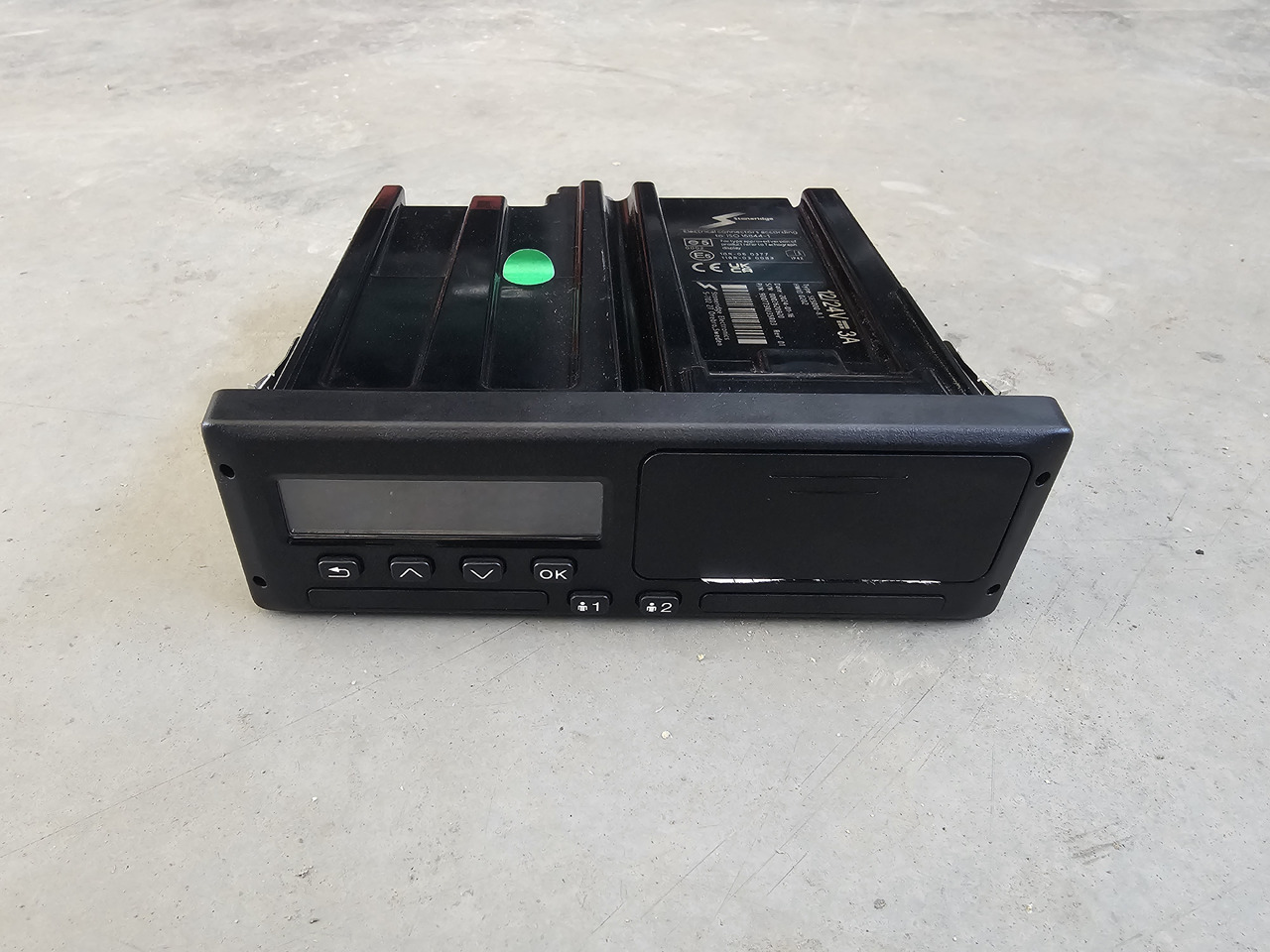 STONERIDGE SE5000-8.1 / VOLVO FH4 EURO 6 / TACHOGRAPH - Tachograph: afbeelding 2 STONERIDGE SE5000-8.1 / VOLVO FH4 EURO 6 / TACHOGRAPH - Tachograph: afbeelding 2