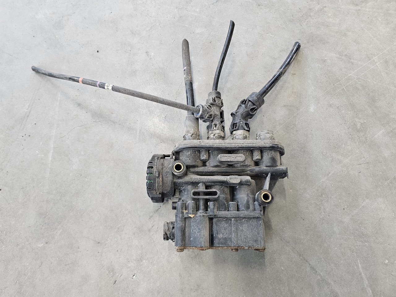 VOLVO FH FM EURO 6 / ECAS SUNSPENSION VALVE / K015292 21083657 - Remventiel: afbeelding 3 VOLVO FH FM EURO 6 / ECAS SUNSPENSION VALVE / K015292 21083657 - Remventiel: afbeelding 3